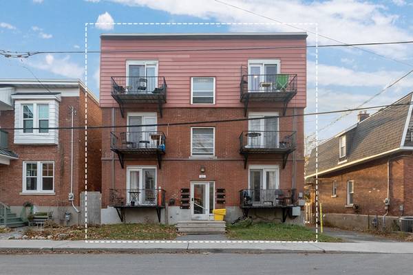 46 Carlyle AVE, Glebe - Ottawa East And Area, ON K1S 4Y4