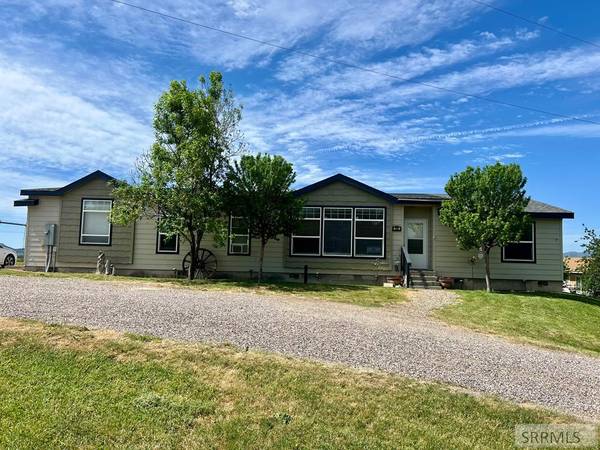 300 Shoshone, Rockland, ID 83271