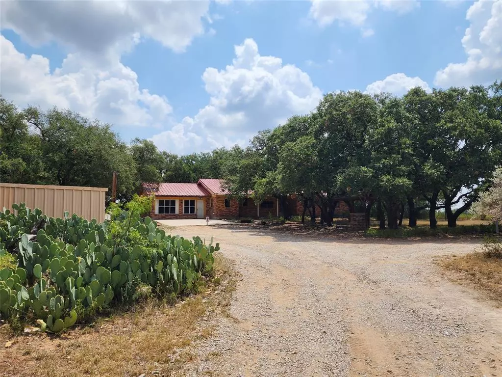 Bangs, TX 76823,1101 County Road 156