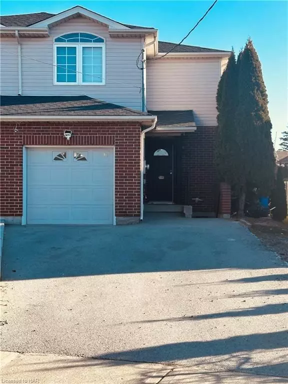 St. Catharines, ON L2N 2A8,4 C Dixie RD #upper