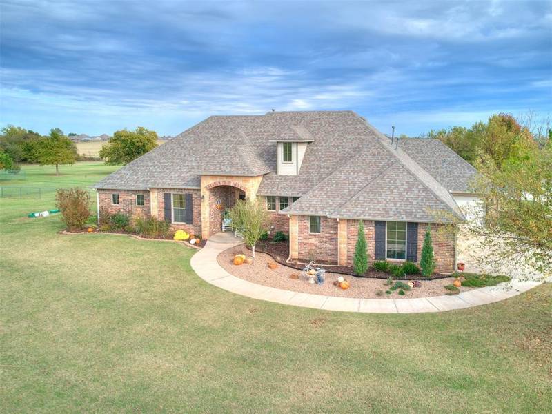 1960 Bermuda Drive, Newcastle, OK 73065