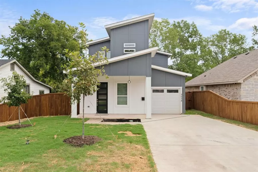 2638 Arizona Avenue, Dallas, TX 75216