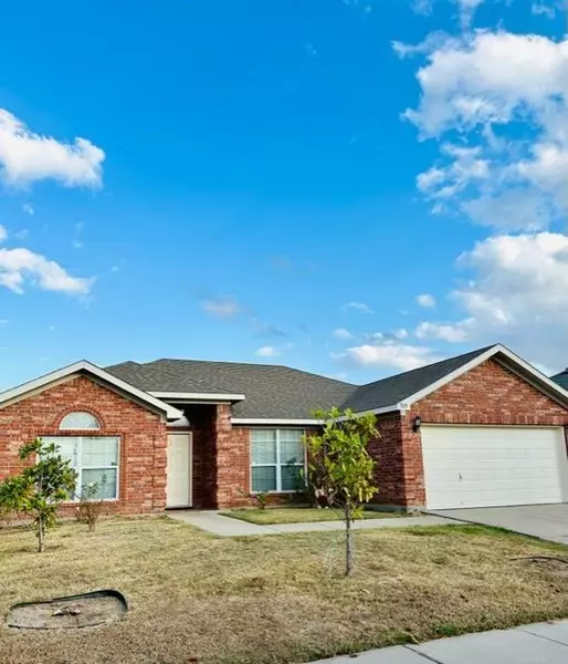 7015 Thunderbird Drive, Arlington, TX 76002