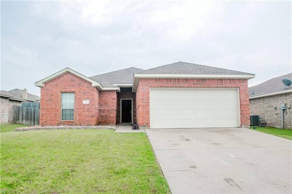 3005 Glenwood Court, Aubrey, TX 76227