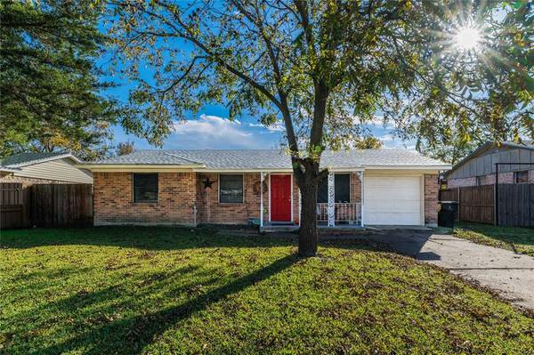 610 Moonlight Drive, Garland, TX 75040