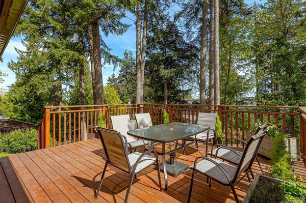 Colwood, BC V9C 2N6,3340 Betula Pl