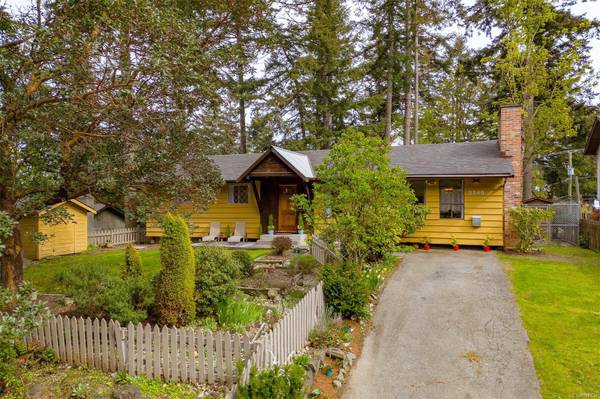 Colwood, BC V9C 2N6,3340 Betula Pl