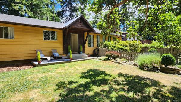 Colwood, BC V9C 2N6,3340 Betula Pl