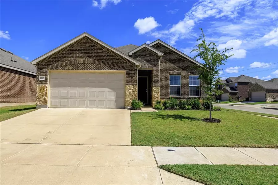 10125 Wyseby Road, Fort Worth, TX 76036