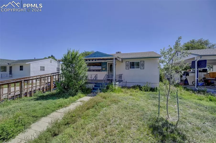 2530 Sherwood LN, Pueblo, CO 81005