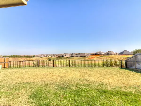 Edmond, OK 73012,18408 Autumn Grove Drive