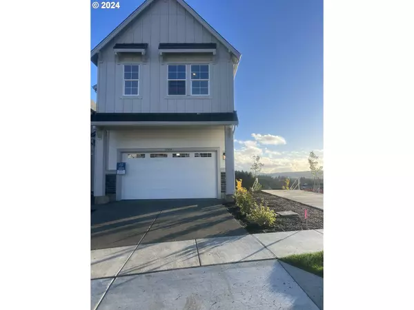 17950 SW Howlock Lane, Beaverton, OR 97007