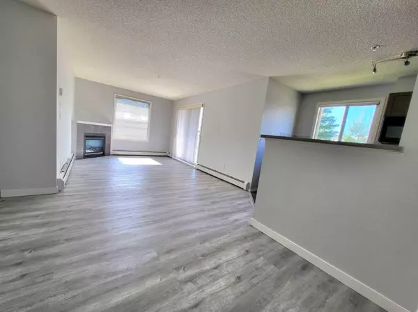 Calgary, AB T2Y 5A1,16320 24 ST SW #3225