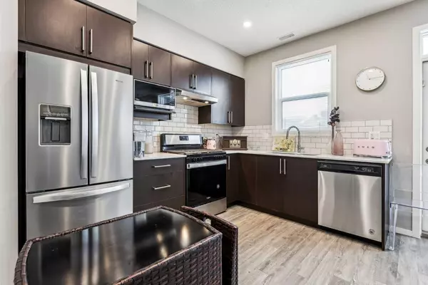 Calgary, AB T3N 1M6,130 Redstone WALK Northeast #203