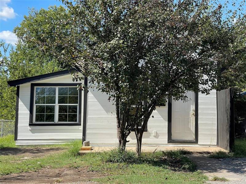 908 S Throckmorton Street, Sherman, TX 75090