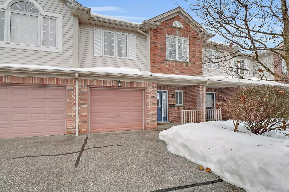 London, ON N6G 5H9,320 Ambleside DR #29