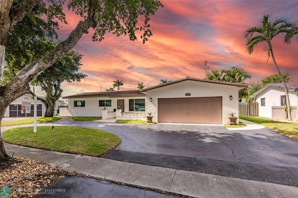 1710 NW 88th Way,  Pembroke Pines,  FL 33024