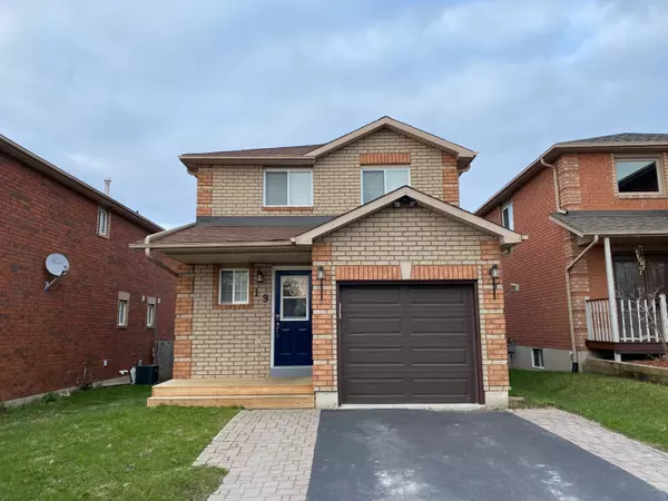 19 Peregrine RD, Barrie, ON L4M 6P9