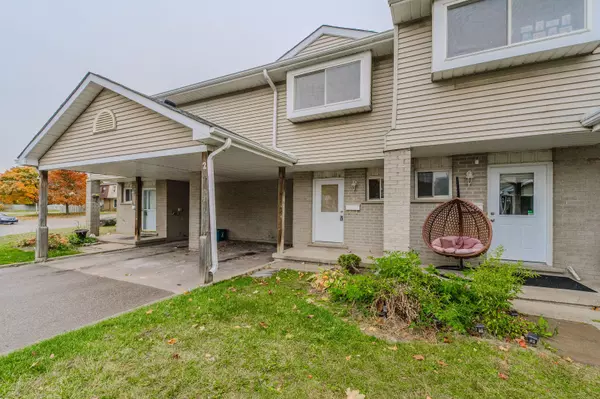 Cambridge, ON N1R 8B4,125 Sekura CRES #2