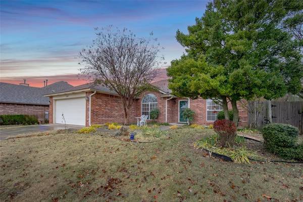 1624 Woodcreek Court, Norman, OK 73071