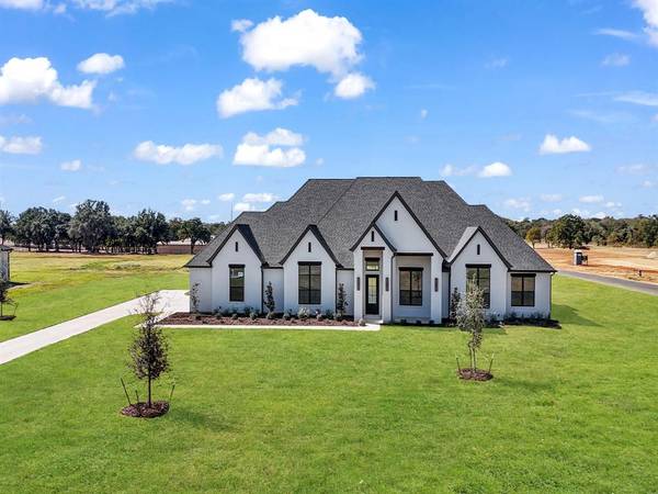 477 Royal Santana Run, Brock, TX 76087