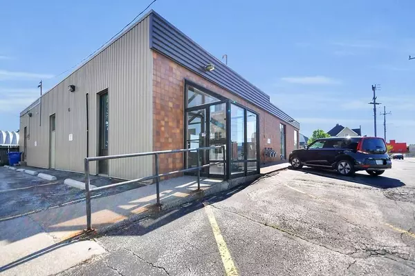 Sarnia, ON N7T 5X5,120 Vidal ST N #2