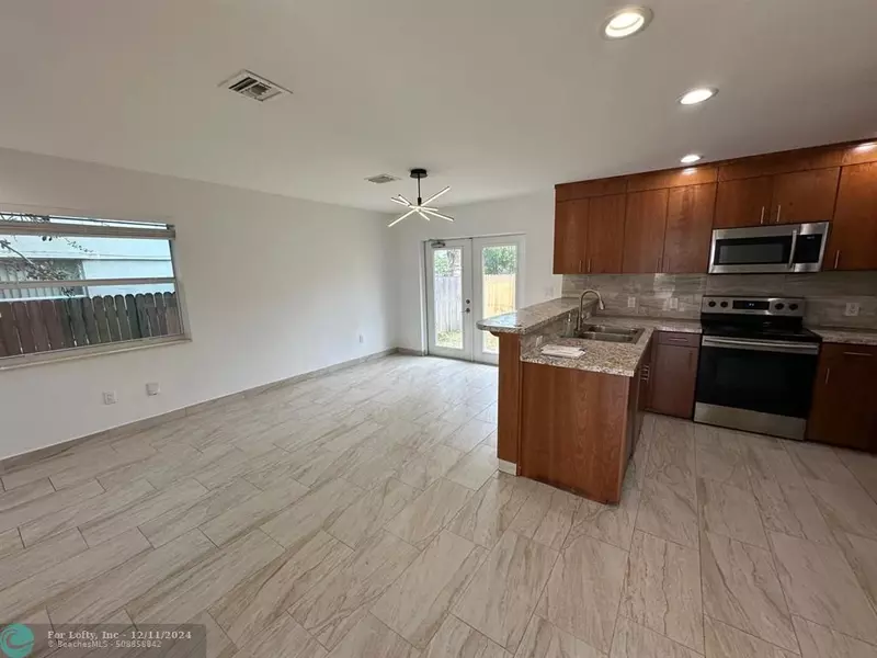 2508 Mckinley St, Hollywood, FL 33020