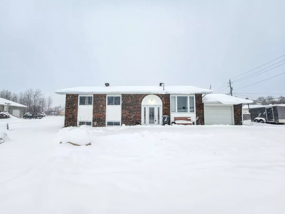 Iroquois Falls, ON P0K 1E0,143 Tamarack ST