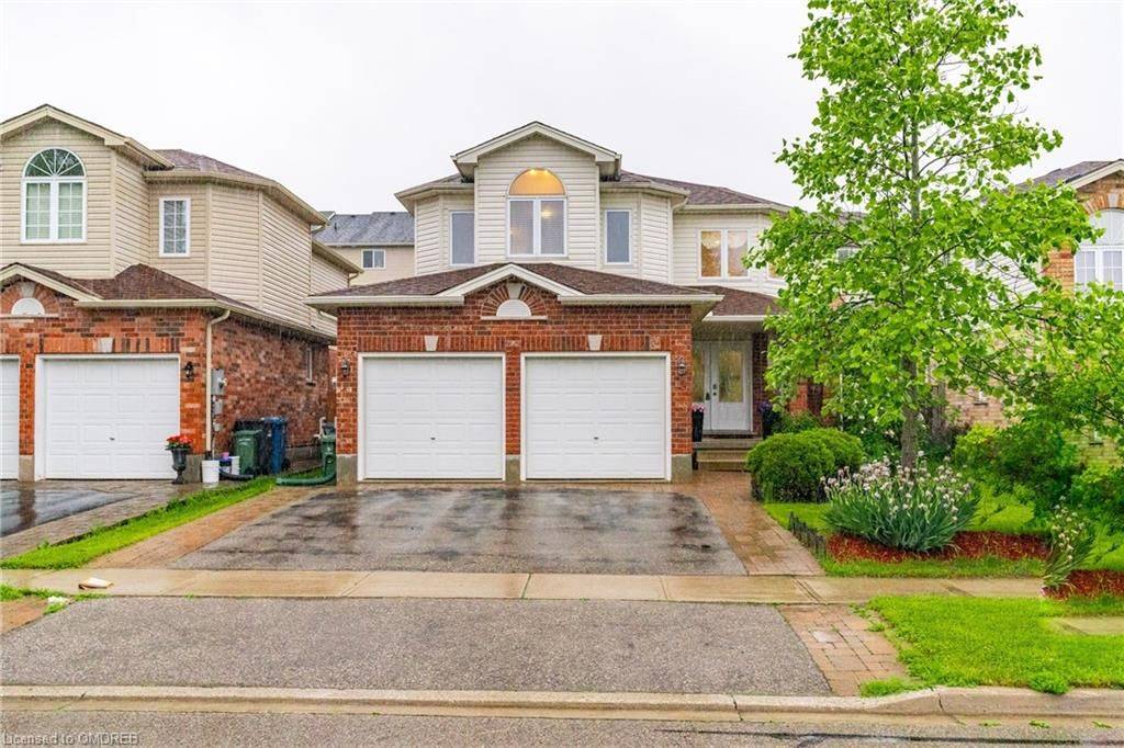 Guelph, ON N1L 1T1,12 ZECCA DR