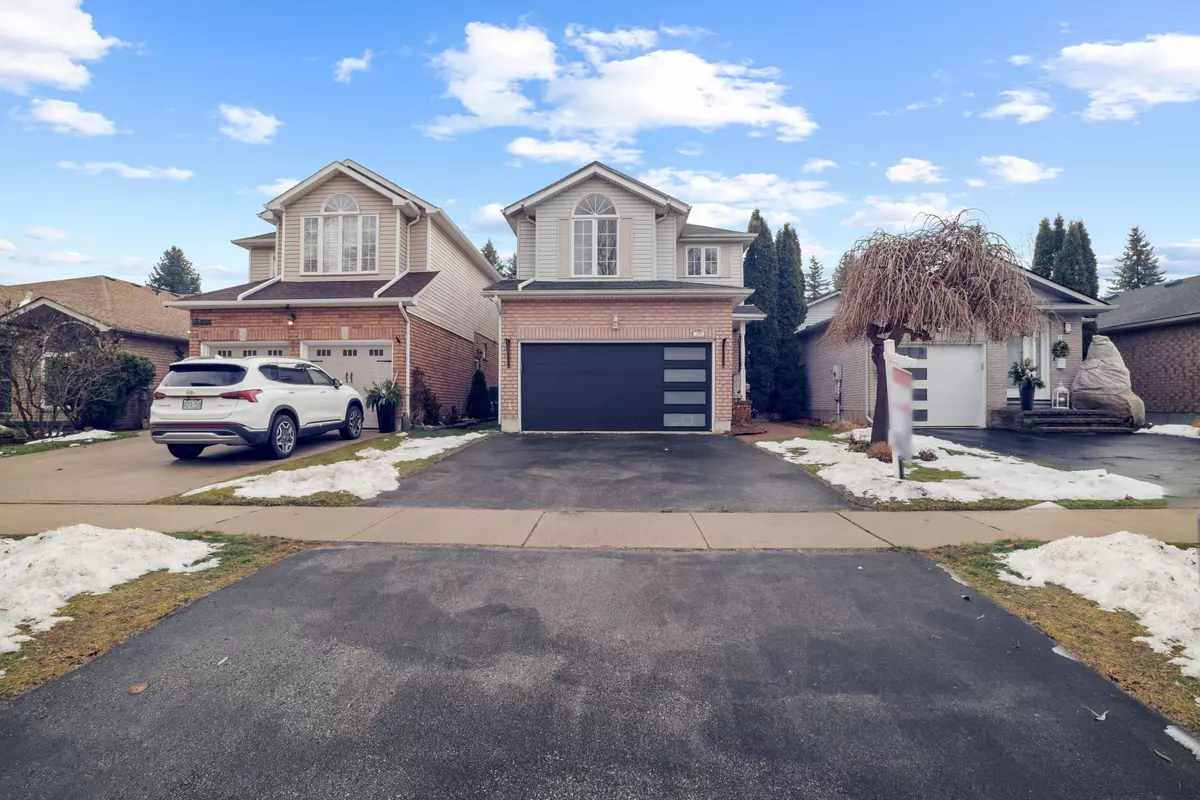 Kitchener, ON N2A 4B6,15 Briarfield ST