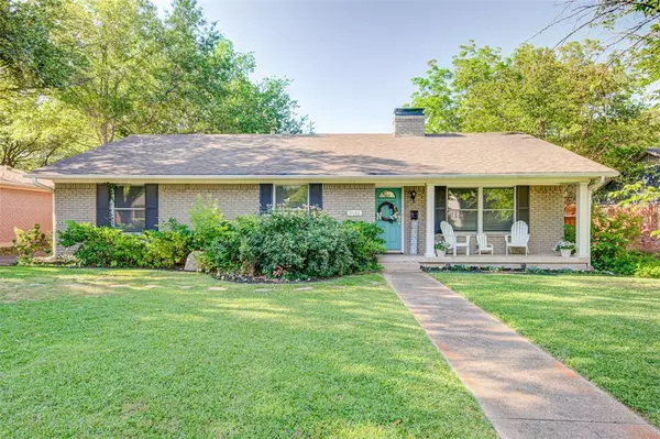 3566 Townsend Drive, Dallas, TX 75229