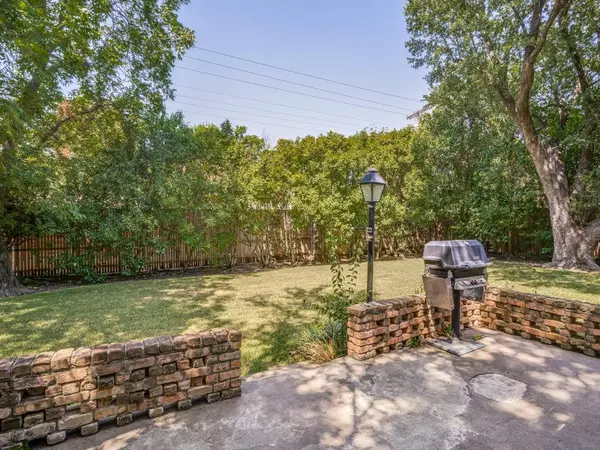 Dallas, TX 75229,5217 Caladium Drive