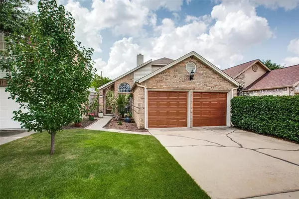 2924 S Bend Drive, Dallas, TX 75229