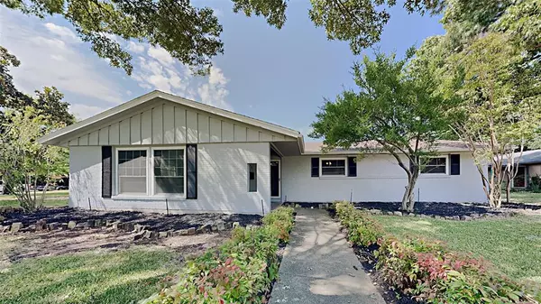 3439 Timberview Road, Dallas, TX 75229