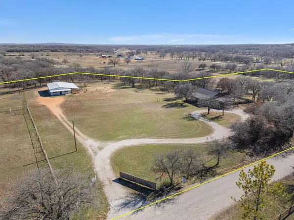 1153 County Road 1591, Alvord, TX 76225