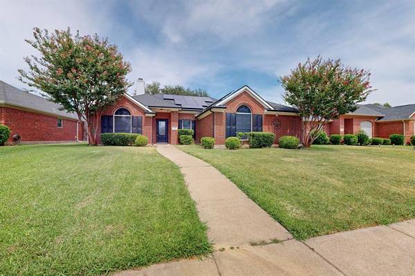 1720 Willow Creek, Mesquite, TX 75181