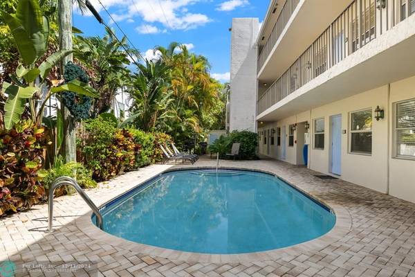 215 NE 16th Ave  #104, Fort Lauderdale, FL 33301