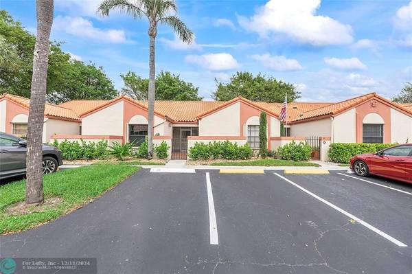 Deerfield Beach, FL 33442,26 Centennial Ct  #26