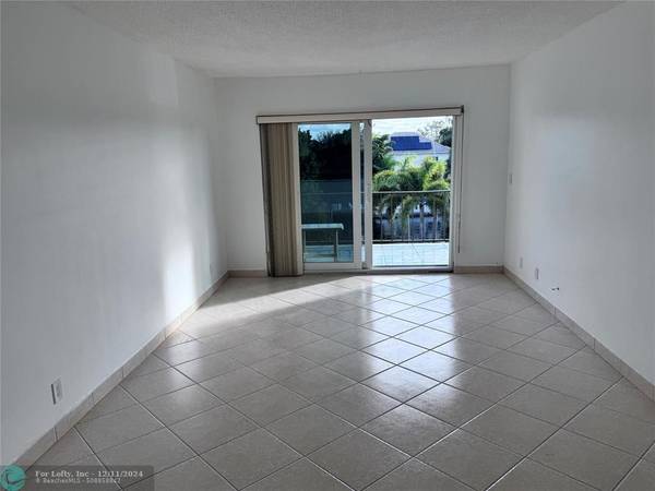 Wilton Manors, FL 33334,3004 NE 5th Ter  #302-C