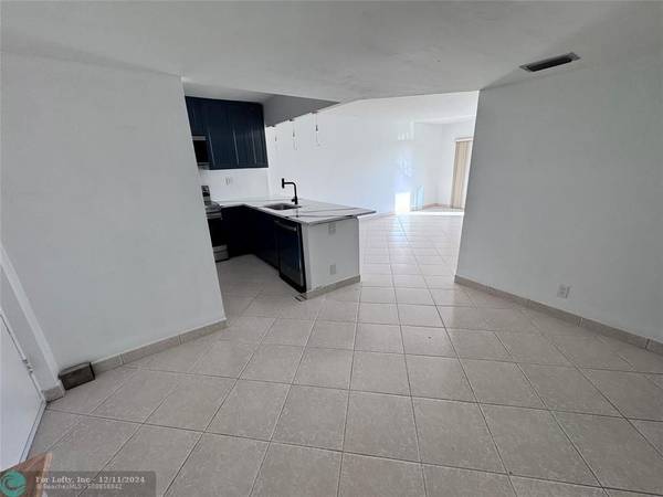 Wilton Manors, FL 33334,3004 NE 5th Ter  #302-C