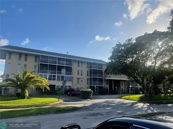 4848 NW 24th Ct  #209, Lauderdale Lakes, FL 33313