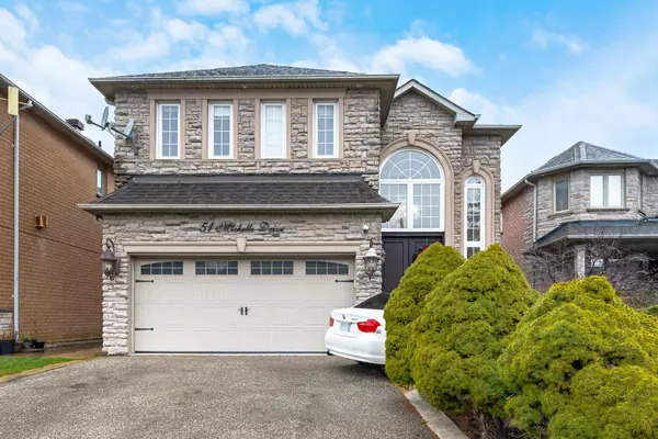 51 Michelle DR, Vaughan, ON L4L 9B8