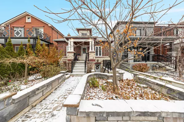 97 Sellers AVE, Toronto W03, ON M6E 3T7