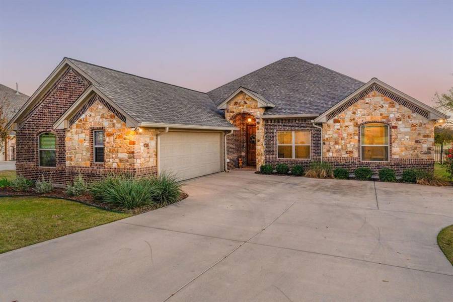 1723 Rockview Drive, Granbury, TX 76049