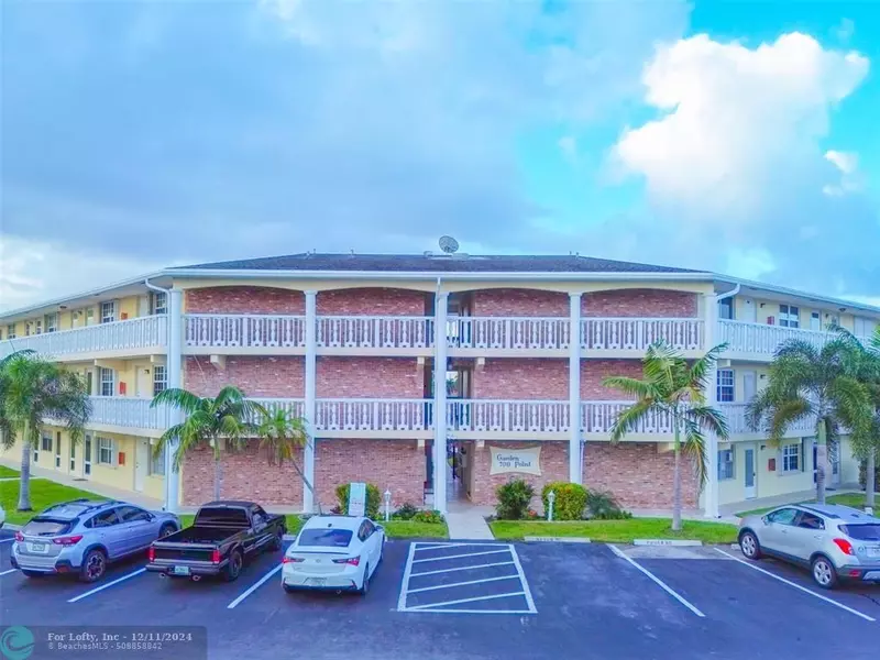 700 Pine Dr  #308, Pompano Beach, FL 33060