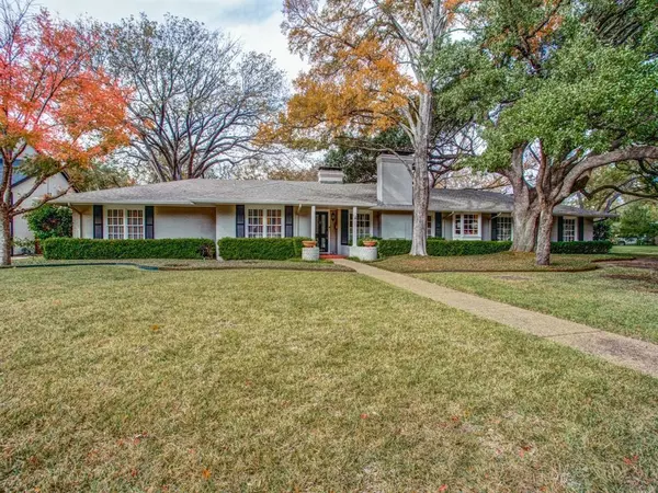 Dallas, TX 75229,10461 Heather Lane