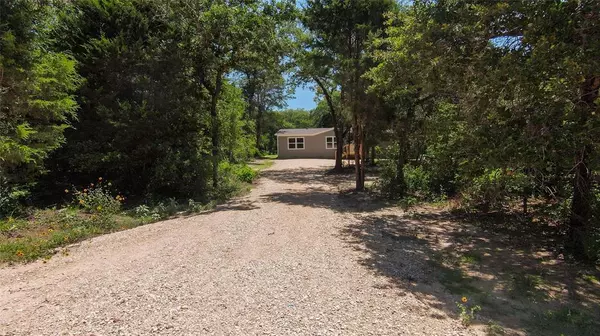 Lexington, TX 78947,1452 County Road 337