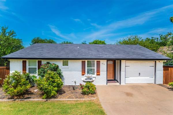 913 Duke Street,  Weatherford,  TX 76086