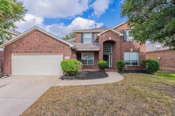 5525 Haun Drive,  Fort Worth,  TX 76137