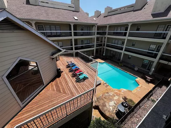 4800 W Lovers Lane #518, Dallas, TX 75209